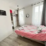 アパート Avec Terrasse A 10min A Pied Du Centre Et De La Gare トロワ