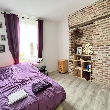 Avec Terrasse A 10min A Pied Du Centre Et De La Gare Apartment *