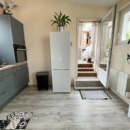 Apartment Avec Terrasse A 10min A Pied Du Centre Et De La Gare *